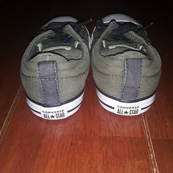 10c boys army green converse - Picture 6 of 7